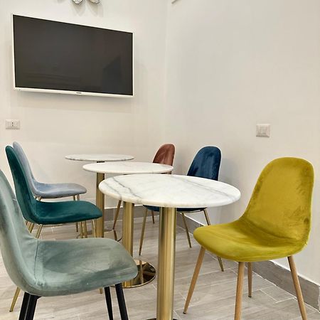 Maison M Napoli Boutique Rooms Bagian luar foto