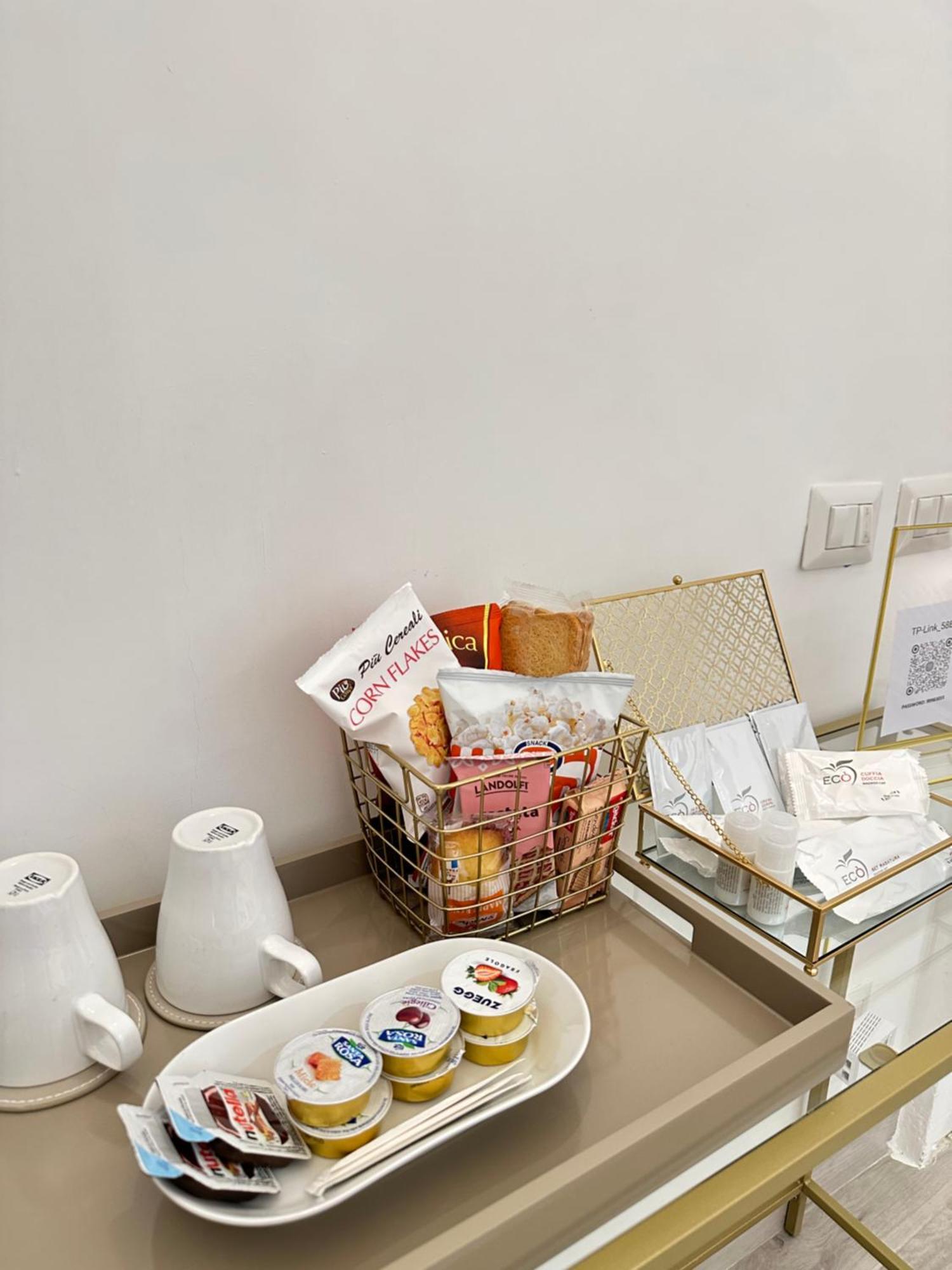 Maison M Napoli Boutique Rooms Bagian luar foto