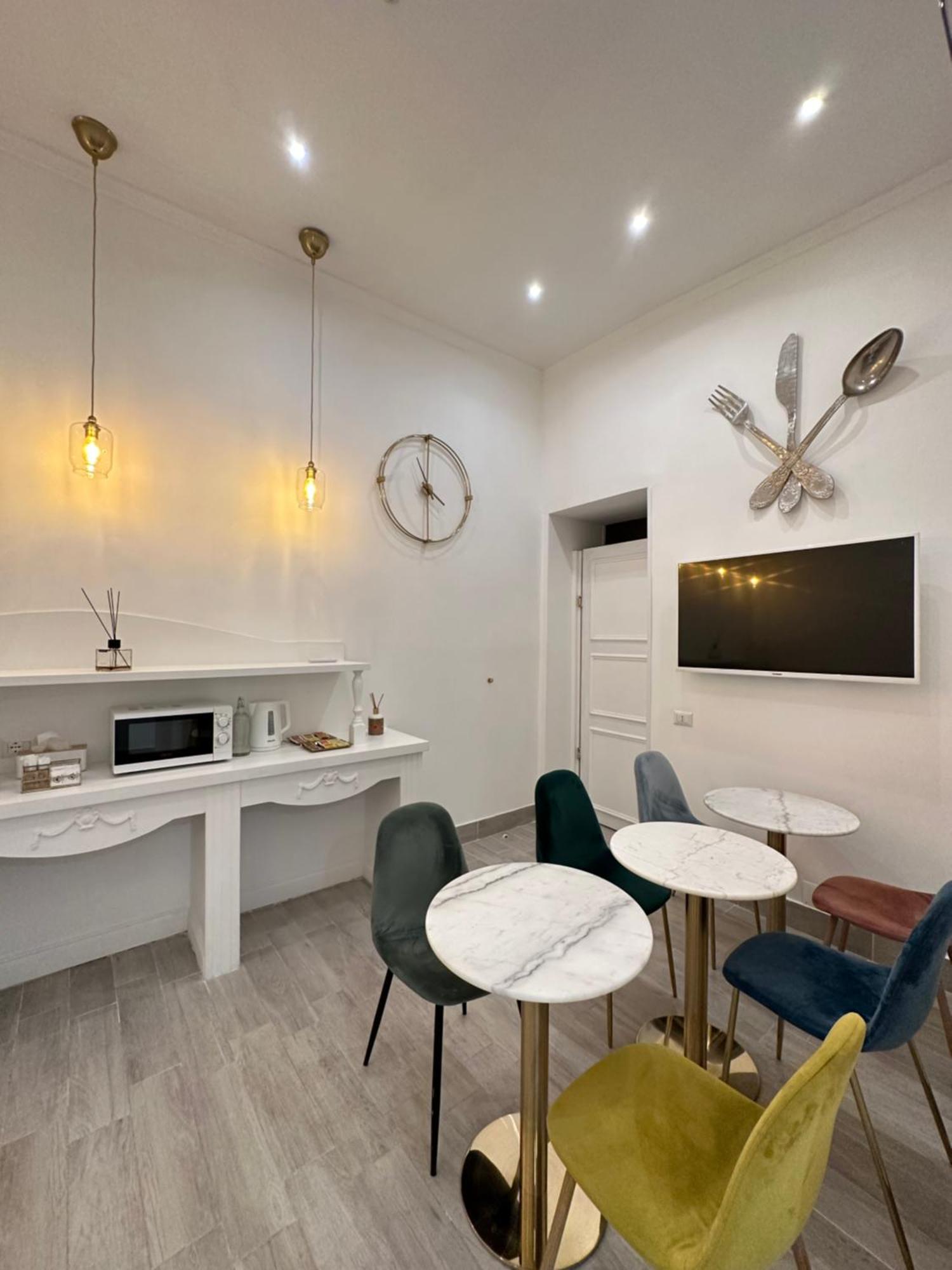 Maison M Napoli Boutique Rooms Bagian luar foto
