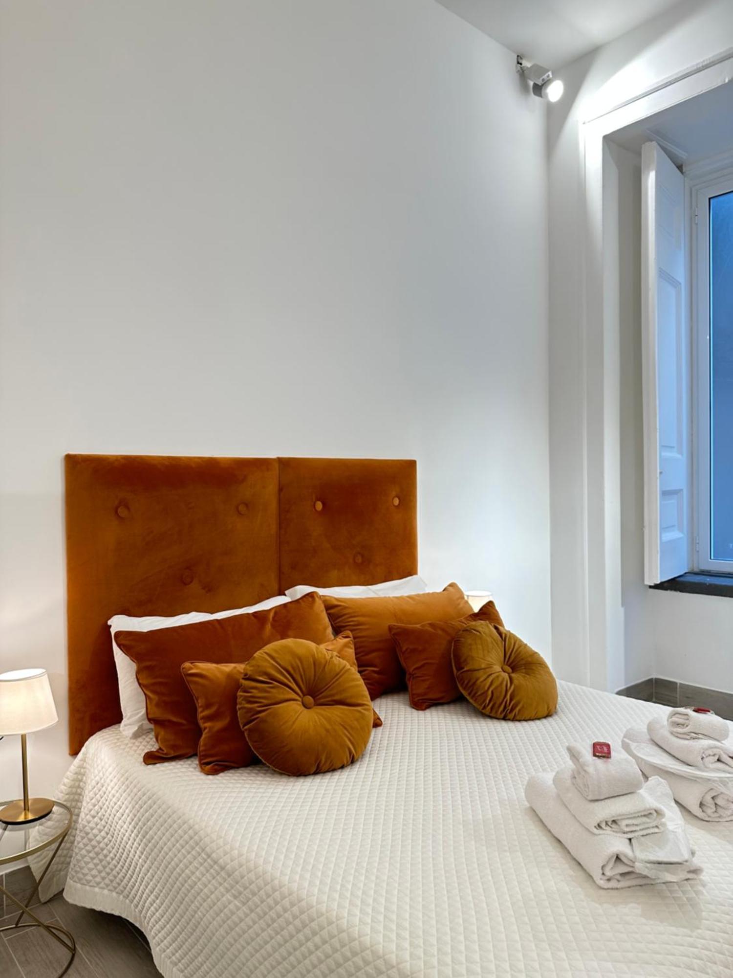 Maison M Napoli Boutique Rooms Bagian luar foto